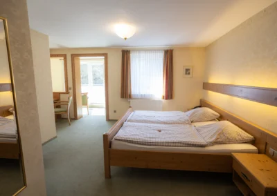 Doppelzimmer mit Wohnzimmer