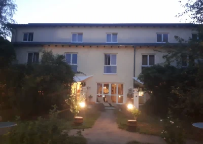 Hotel Juwel Gartenansicht